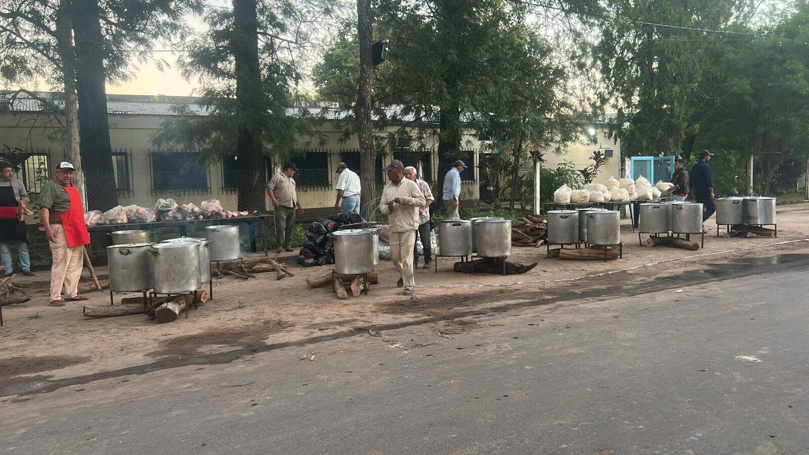 Capitán Solari: como todos los años, organizan un gran locro popular por el Día del Trabajador